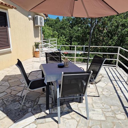 Pinezici Apartman Niccole Exterior foto